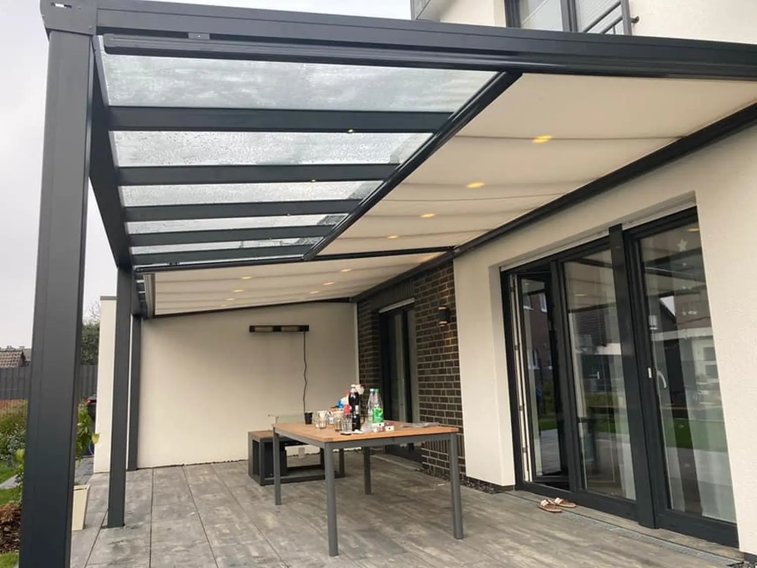 Gringo Dienstleistung -  Terassenüberdachung - Dachausbau